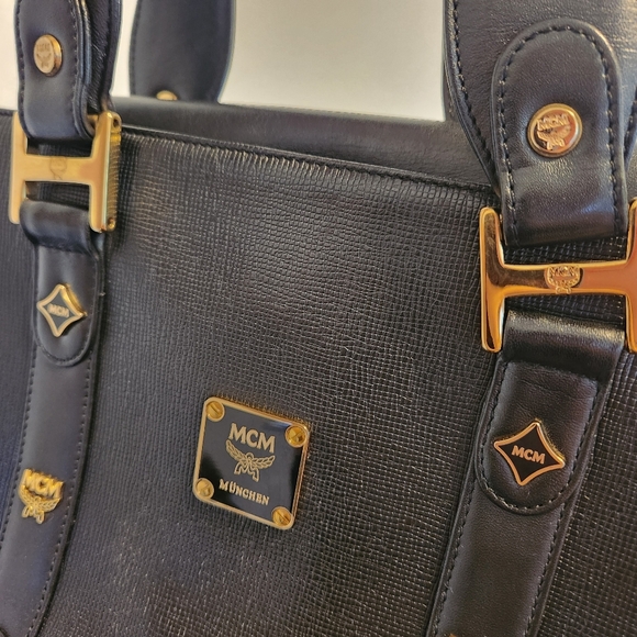 💯 AUTHENTIC MCM MINI BAG - Picture 3 of 11